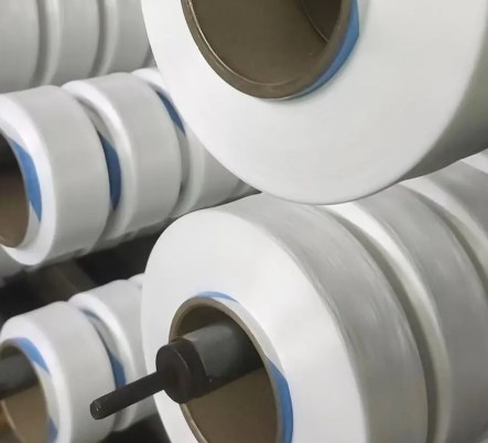 Why is spandex yarn indispensable in modern textiles?